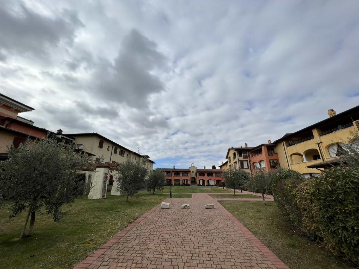 Garda Suite Appartamento Lago Di Garda Bedizzole Exterior foto